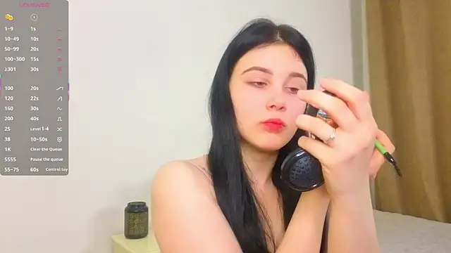 EnricaElis online show from 04-17-26, 09:29