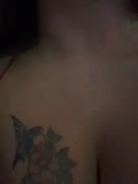 Snapshot of Dujuan-d chatting on 10-10-25, 02:05 Dujuan-d online show from 10-10-25, 02:05