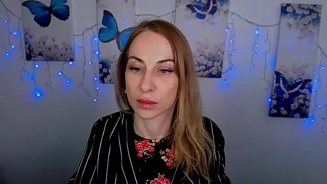 Snapshot of Create_your_own_sun chatting on 09-12-25, 01:33 Create your own sun online show from 09-12-25, 01:33