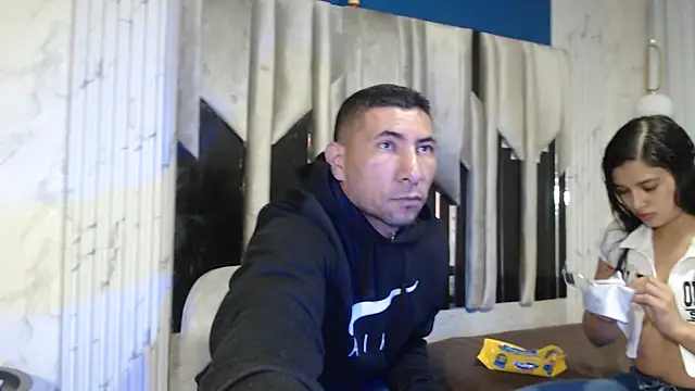 Snapshot of Morganandmegan chatting on 10-02-25, 11:17 Morganandmegan online show from 10-02-25, 11:17