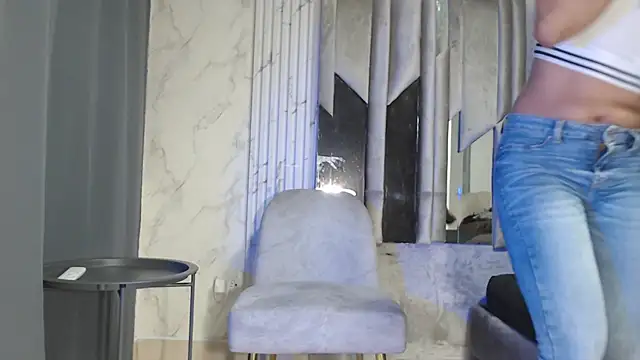 Snapshot of Morganandmegan chatting on 10-23-25, 11:20 Morganandmegan online show from 10-23-25, 11:20