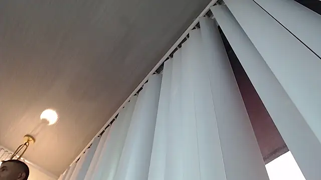 Snapshot of Morganandmegan chatting on 12-18-25, 11:27 Morganandmegan online show from 12-18-25, 11:27