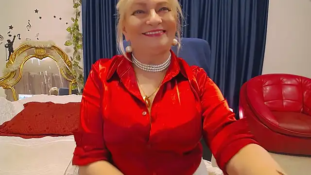 Snapshot of HypnotikCate chatting on 03-01-25, 06:54 HypnotikCate online show from 03-01-25, 06:54