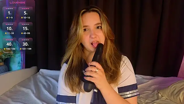 LucilleMcBride online show from 10-17-25, 07:11