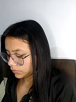 SofieLove 01 online show from 03-06-26, 04:53