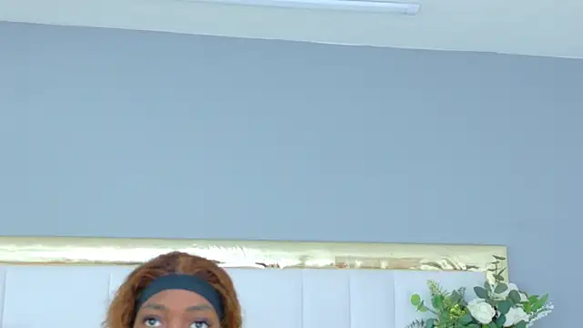 MadeleineHocker online show from 11-22-25, 01:43