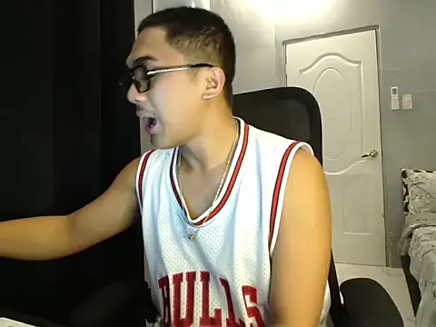 Snapshot of pinoyAdrianneXXX chatting on 10-13-25, 02:11 pinoyAdrianneXXX online show from 10-13-25, 02:11