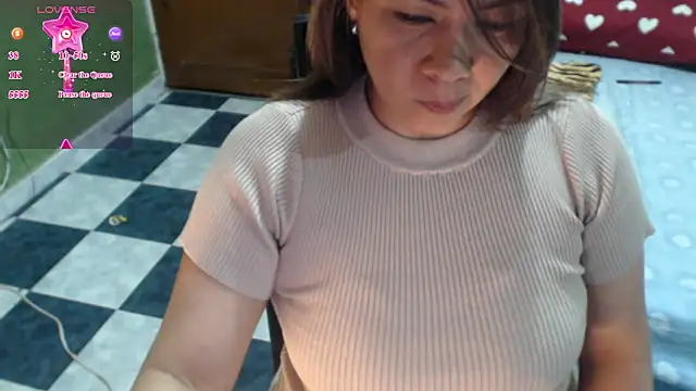 hiilarybrown online show from 03-15-26, 01:33