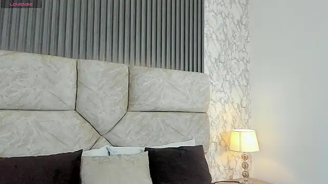 Snapshot of leilapons chatting on 10-18-25, 07:03 leilapons online show from 10-18-25, 07:03