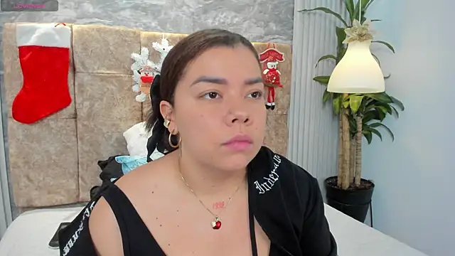 Snapshot of leilapons chatting on 12-05-25, 06:59 leilapons online show from 12-05-25, 06:59