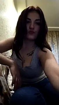 Snapshot of MieaHeldert chatting on 11-27-25, 01:02 MieaHeldert online show from 11-27-25, 01:02