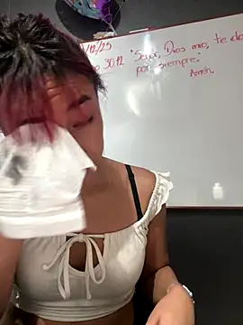 JuliethaDemon  online show from 12-04-25, 01:09