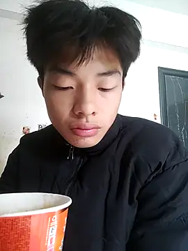 Snapshot of junjun1189 chatting on 10-27-25, 06:39 junjun1189 online show from 10-27-25, 06:39