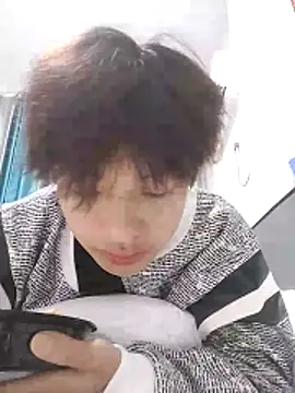 Snapshot of junjun1189 chatting on 12-03-25, 04:05 junjun1189 online show from 12-03-25, 04:05