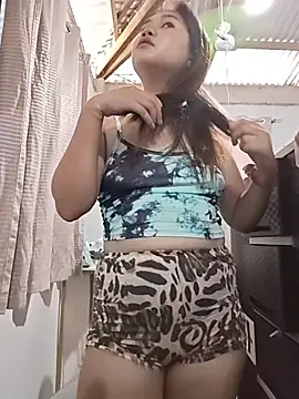 Snapshot of SexypilipinaLady22 chatting on 06-25-26, 05:23 SexypilipinaLady22 online show from 06-25-26, 05:23