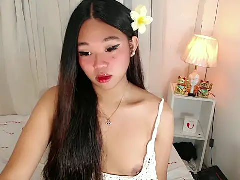 Malia cummer online show from 06-26-26, 04:06