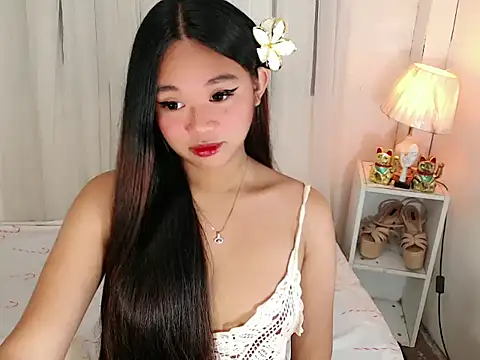 Malia cummer online show from 07-06-26, 11:07