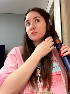 MeganStrain online show from 01-11-26, 12:10