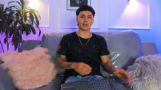 Leo santoro online show from 03-10-26, 01:16