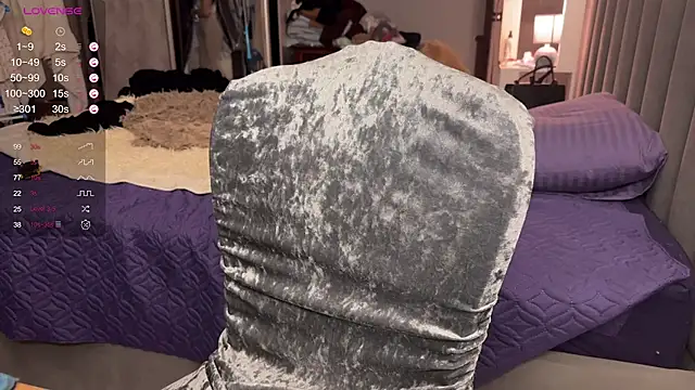 emily is here  online show from 11-28-25, 04:37