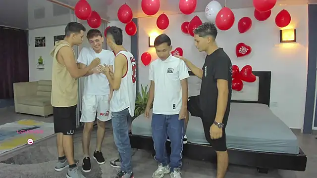 Bisexlifehot   online show from 09-20-25, 11:17