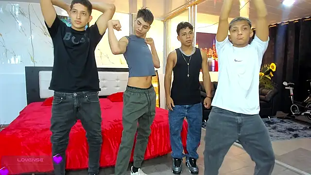 Bisexlifehot   online show from 03-21-26, 11:19