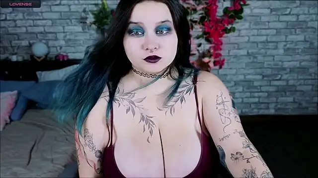 Mira Fyre online show from 10-07-25, 08:28