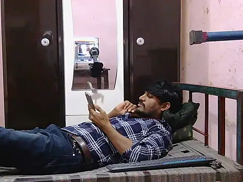 krishjaat43 online show from 10-30-25, 04:03