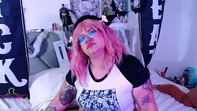 XxGreenGoodxX online show from 10-24-25, 10:17