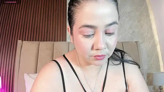  Cris Spicy  online show from 05-15-26, 07:10
