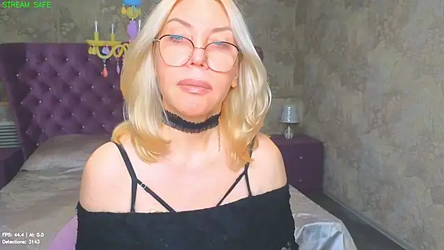 Snapshot of Wendy_Waves chatting on 08-04-26, 12:52 Wendy Waves online show from 08-04-26, 12:52