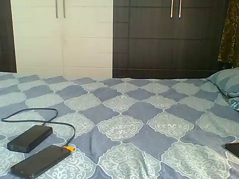 Snapshot of Naughty_Boy_Telugu chatting on 10-10-25, 09:41 Naughty Boy Telugu online show from 10-10-25, 09:41