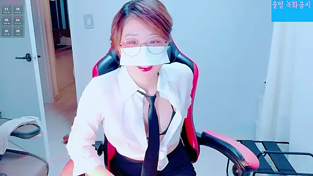 hyeony s96 online show from 10-01-25, 12:00