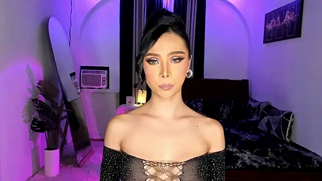 Snapshot of ElektraPrince chatting on 11-17-25, 10:48 ElektraPrince online show from 11-17-25, 10:48