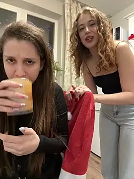 Snapshot of yourfavpsy_ chatting on 12-19-25, 04:14 yourfavpsy online show from 12-19-25, 04:14