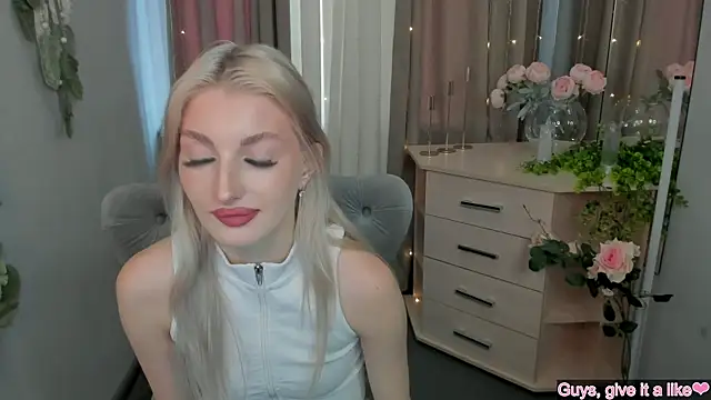 Sarrah blush online show from 09-18-25, 08:16