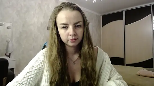 Snapshot of Lio_noy chatting on 02-09-26, 08:35 Lio noy online show from 02-09-26, 08:35