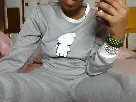 Nodia32 online show from 09-24-25, 11:24