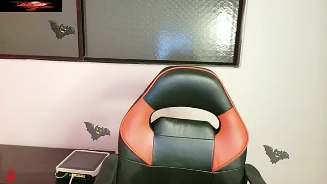 Hell Girll  online show from 11-23-25, 04:01