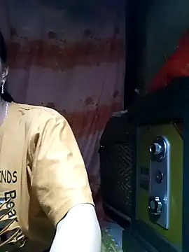 Phuongphuongg online show from 09-18-25, 01:35