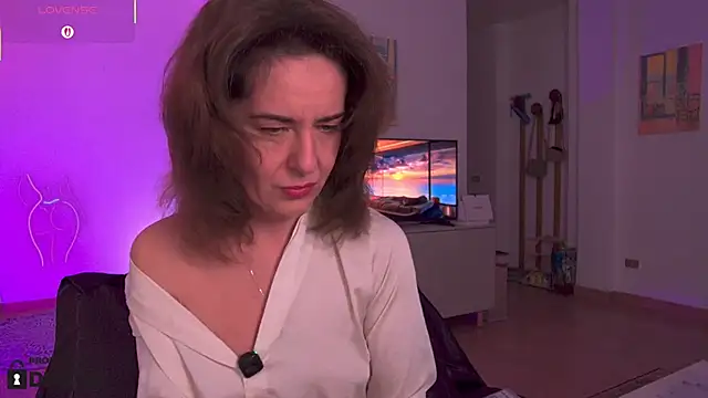 Witch in Silk online show from 11-08-25, 06:07