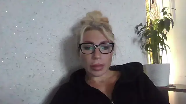 fox red lady7 online show from 10-20-25, 10:05