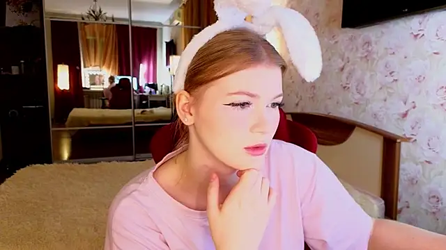 Jenny Skinner20 online show from 11-17-25, 05:19