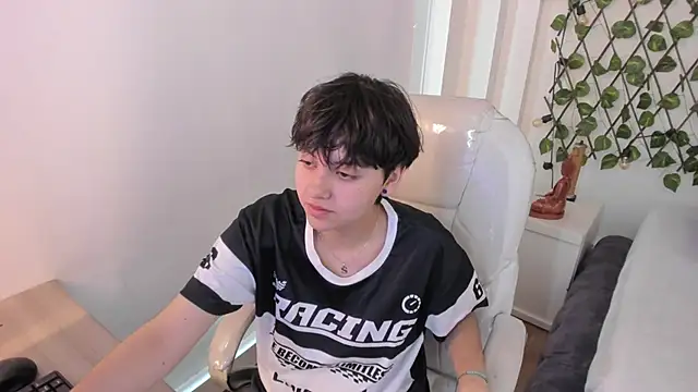 Nathaly ds online show from 11-26-25, 06:42