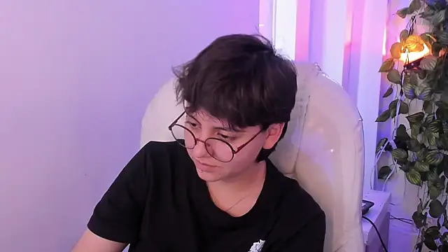 Nathaly ds online show from 04-18-26, 07:58