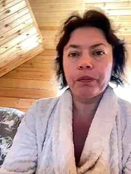 Snapshot of Kiravix chatting on 09-15-25, 06:13 Kiravix online show from 09-15-25, 06:13