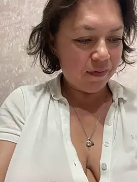 Snapshot of Kiravix chatting on 09-26-25, 06:23 Kiravix online show from 09-26-25, 06:23