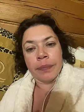 Snapshot of Kiravix chatting on 09-27-25, 08:25 Kiravix online show from 09-27-25, 08:25