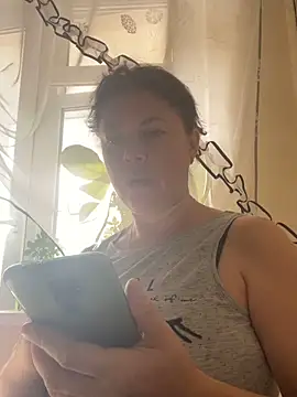 Snapshot of Kiravix chatting on 09-29-25, 07:13 Kiravix online show from 09-29-25, 07:13