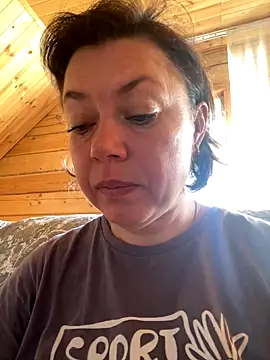 Snapshot of Kiravix chatting on 10-04-25, 05:05 Kiravix online show from 10-04-25, 05:05